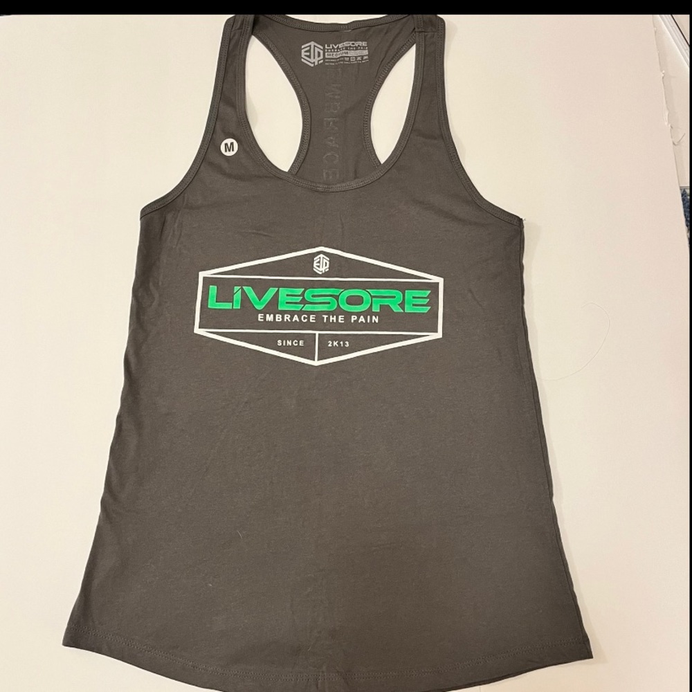LIVESORE WOMENS EMBRACE THE PAIN TANK TOP SIZE M